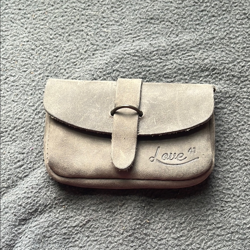 Love 41 - Koroha card case